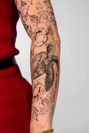 Tattoo by Nicolly, reviewed by Karolina Watkins